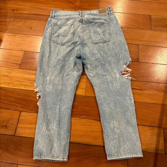 High Waisted Mom Jeans - Picture 7 of 8